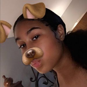 Meet your Posher, Maya